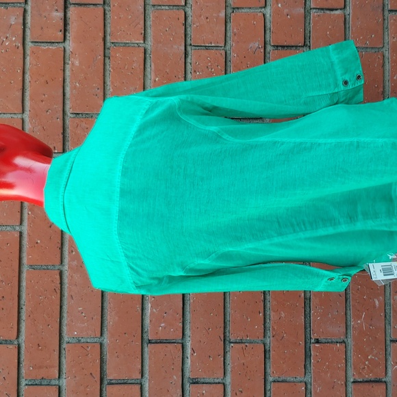 Style & Co Petite Medium Emerald Button Down Top with 3/4 Cuff Sleeves NWT - Picture 9 of 15